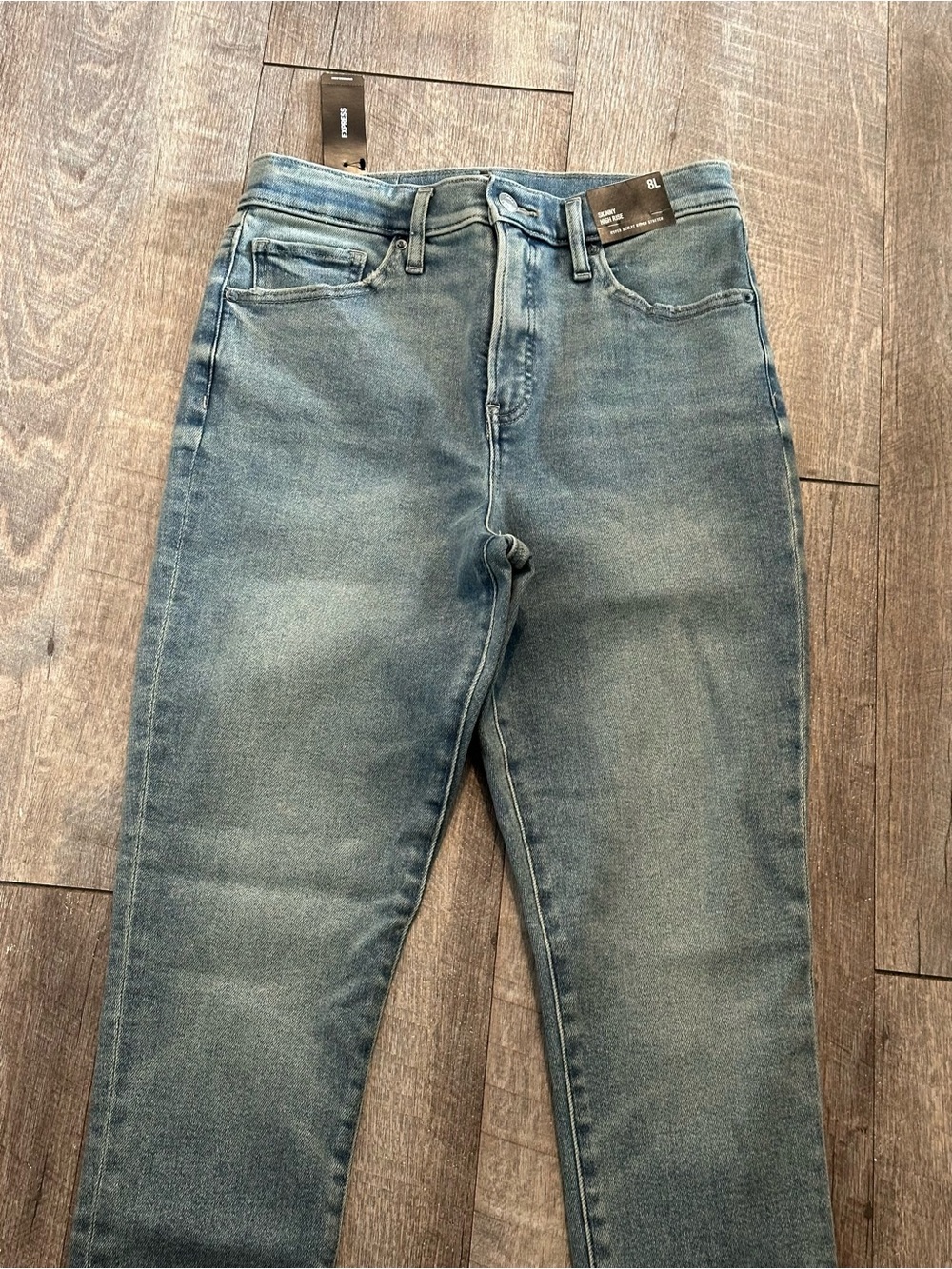 Express women’s High-Rise Slim Jeans in Faded Blue skinny jeans size 8L